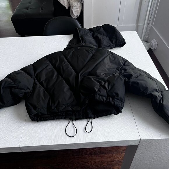 VHNY HEAVYWEIGHT BLACK PUFFER CROP COAT WITH REMOVABLE HOOD SIZE MEDIUM - Picture 7 of 12